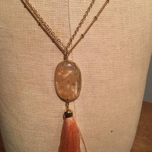 Dorothy Peach Tassel necklace 22” - Picture 3 of 3